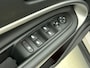 Jeep Avenger 1.2 e-Hybrid Summit 110pk Automaat | Schuif-/Kanteldak | Elektrisch Bedienbare Bestuurdersstoel met Massage | Elektrisch Bedienbare Achterklep | Lederen Bekleding | Navigatie via Apple Carplay/Android Auto | Climate Control | Adaptieve Cruise Control | Full-LED Koplampen | Dodehoek Detectie | 18" Lichtmetalen Velgen | Apple Carplay/Android Auto |