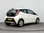 Toyota Aygo 1.0 VVT-i x-play | Airco | Camera | Elektrische ramen voor | Bluetooth