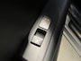 Kia Niro EV ExecutiveLine 64.8 kWh | Navi | Apple Carplay/ Android Auto | Schuif/Kanteldak | Elektrisch Verstelbare Voorstoelen | Bestuurdersstoel Met Geheugen | Stoel + Sturverwarming | Stoelkoeling | Elektrisch Bedienbare Achterklep | Cruise Control Adaptief | Rijstrooksensor