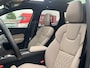Volvo XC60 T8 Plug-in hybrid AWD Ultra Dark | Luchtvering | Bowers&Wilkins | 360 Camera | Panoramadak | Stoelverwarming | CarPlay/Android Auto