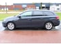 Peugeot 308 SW 1.2 PureTech Blue Lease Executive, Trekhaak, Pano, Pdc voor + achter, App connect, Navi, Clima, Donkerglas, 16 Inch Lmv.
