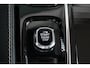 Volvo V60 2.0 T6 Plug-in hybrid AWD Plus Dark | Schuif-/ kanteldak| Keyless Entry| Stoelverwarming voor + achter| Stuurwielverwarming| 19'' Lichtmetalen velgen|