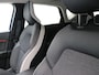 Renault Captur 1.3 TCe 130 Intens / Dealeronderhouden / Trekhaak / 1200kg Trekgewicht / Achteruitrijcamera / Parkeersensoren / Apple Carplay / Navigatie / Cruise Control /