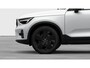 Volvo XC40 2.0 B4 Mild Hybrid Plus Black Edition | Panoramisch Schuif-/Kanteldak | Connect Mictrotech/Nubuck Bekleding | Visual Park Assist incl. 360 Graden Camera | Harman/Kardon Premium Geluidssysteem | Elektrisch Verstelbare Stoelen | Stuurverwarming | Stoelverwarming | Getint Glas Achter | Adaptieve Cruise Control | Pilot Assist | Keyless Entry | Elektrische Achterklep