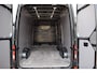 Volkswagen Crafter 35 2.0 TDI L3H3 140PK Highline ORG.NED / NAP / 3-ZITS / LED / CAMERA / EURO6 / 3.5T / LM-VELGEN