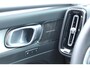 Volvo XC40 T4 Recharge Inscription | Lederen stoelen | Semi elektrische trekhaak | Elektrisch bedienbare achterklep | Bestuurdersstoel met geheugenfunctie | Cruise Control | Rondomzicht camera | DAB Radio