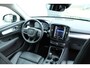 Volvo XC40 T4 Recharge Inscription | Lederen stoelen | Semi elektrische trekhaak | Elektrisch bedienbare achterklep | Bestuurdersstoel met geheugenfunctie | Cruise Control | Rondomzicht camera | DAB Radio