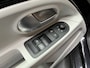 Volkswagen Up! 1.0 BMT high up! / BLUETOOTH/ CRUISE CONTROL/ LEDER MULTIFUNC. STUUR/ PARK. SENSOREN + CAMERA/ 17" LMV/ AIRCO