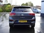 Volkswagen T-Roc 1.5 TSI Style Automatische airco, afneembare trekhaak, licht metalen velgen, cruise controle, stoel verwarming, achteruitrijcamera, parkeersensoren voor en achter, automaat,  navigatie, 1.5 TSI, enz.