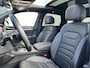 Volkswagen Touareg 3.0 TSI eHybrid 4MOTION R / AUTOMAAT/ PANO/ 462PK/ LUCHTVERING/ LEER/ HEAD-UP DISPLAY/ ADAPT. CRUISE/ MATRIX/ RIJ-MODI/ NAVI/ PARK. SENSOREN + CAMERA/ STOEL-STUUR V ERWARM./ 4-ZONE CLIMA