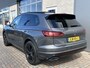 Volkswagen Touareg 3.0 TSi eHybrid 4MOTION R / AUTOMAAT/ PANO/ 462PK/ LUCHTVERING/ LEER/ HEAD-UP DISPLAY/ ADAPT. CRUISE/ MATRIX/ RIJ-MODI/ NAVI/ PARK. SENSOREN + CAMERA/ STOEL-STUUR V ERWARM./ 4-ZONE CLIMA