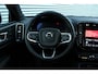Volvo EX40 Single Motor Extended Range Plus 82 kWh | Eindejaarsknaller | Visual Park Assist incl. 360º Camera | Microtech/Nubuck Bekleding | Stuur- en stoelverwarming | Adaptieve Cruise Control | Pilot Assist | Keyless Entry | Elektrische Achterklep | 19 Inch Lichtmetalen Velgen | Warmtepomp