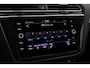 Volkswagen Tiguan 1.5 TSI Life Business | Trekhaak | Parkeercamera | Stoel/stuur verwarming |
