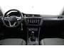 Volkswagen Tiguan 1.5 TSI Life Business | Trekhaak | Parkeercamera | Stoel/stuur verwarming |