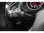 Volkswagen Tiguan 1.5 TSI Life Business | Trekhaak | Parkeercamera | Stoel/stuur verwarming |