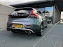 Volvo V40 1.5 T3 Polar+ Sport Automaat, Panorama dak, Harman-Kardon premium sound systeem, Verwarmde stoelen voor, Volvo On call.