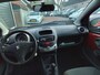 Peugeot 107 1.0-12V XS Zeer lux,s 5 drs nl auto km 155 000 nap.