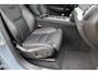 Volvo XC60 2.0 T6 Plug-in hybrid AWD Plus Bright | Keyless entry/start | Panorama dak | Achteruitrijcamera | Elektrische kofferbakklep | Memory stand stoelen | Adaptive cruise | Apple CarPlay/Android Auto | Climate controle | Draadloze telefoonlader | Lederen bekleding |