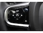 Volvo XC60 2.0 T6 Plug-in hybrid AWD Plus Dark | Incl. 12 maanden Garantie | Panorama dak | Keyless entry/start | Achteruitrijcamera | Elektrische kofferbakklep | Memory stand stoelen | Adaptive cruise | Apple CarPlay/Android Auto | Climate controle | Draadloze telefoonlader | Lederen bekleding |