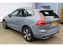 Volvo XC60 2.0 T6 Plug-in hybrid AWD Plus Dark | Incl. 12 maanden Garantie | Panorama dak | Keyless entry/start | Achteruitrijcamera | Elektrische kofferbakklep | Memory stand stoelen | Adaptive cruise | Apple CarPlay/Android Auto | Climate controle | Draadloze telefoonlader | Lederen bekleding |