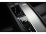 Volvo XC60 2.0 T6 Plug-in hybrid AWD Plus Bright | Keyless entry/start | Panorama dak | Achteruitrijcamera | Elektrische kofferbakklep | Memory stand stoelen | Adaptive cruise | Apple CarPlay/Android Auto | Climate controle | Draadloze telefoonlader | Lederen bekleding |