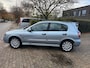 Nissan Almera 1.8 Acenta airco, elec pakket, 5 deurs, multi-stuur, mistlampen, alu wielen, nwe apk 172.000 km n.a.p 2e eigenaar