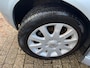 Nissan Almera 1.8 Acenta airco, elec pakket, 5 deurs, multi-stuur, mistlampen, alu wielen, nwe apk 172.000 km n.a.p 2e eigenaar
