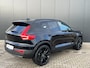 Volvo EX40 Single Motor Extended Range Plus 82 kWh | BlackPack | Trekhaak | Pixel led | Sportstoelen | Keyless | 22 inch | Camera | Verwarmde stoelen / stuurwiel |