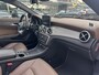 Mercedes-Benz CLA 220 CDI 4MATIC Ambition / Panoramadak / Camera / Leder / Navigatie / 18'' / Sportstoelen / Stoelverwarming / Dodehoek / Cruise Control