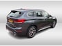 BMW X1 sDrive20i Business Edition Plus / Trekhaak / Panoramadak / Camera / Head-up / Leder / 18'' / Navigatie / Sportstoelen / Keyless / Stoelverwarming / Cruise Control