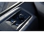 Volkswagen Crafter 35 2.0 TDI L3H2 Black Edition Camera, Carplay, Stoelverwarming, LED, Trekhaak, Sensoren, multimedia, Automaat, Uniek!