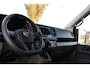 Volkswagen Crafter 35 2.0 TDI L3H2 Black Edition Camera, Carplay, Stoelverwarming, LED, Trekhaak, Sensoren, multimedia, Automaat, Uniek!