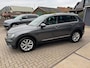 Volkswagen Tiguan 1.4 TSI ACT Highline / Pano / 360"CAM / Trekhaak / Massage / 1e Eig NL Auto met NAP .
