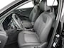 Kia Niro EV DynamicLine 64.8 kWh - SOH 98,5% - Adaptive cruise control - Keyless - Navigatie - Achteruitrij camera - Apple Carplay/Android Auto Fabrieksgarantie t/m 26-05-2030