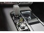 Volvo S90 T8 AWD Ultimate Dark - Schuif/kanteldak - IntelliSafe Assist & Surround - 360º Camera - Harman/Kardon audio - Adaptieve LED koplampen - Verwarmde voorstoelen, stuur & achterbank - Parkeersensoren voor & achter - Elektr. bedienb. voorstoelen met geheugen - Head up display - Extra getint glas - 19' LMV