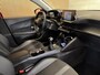 Peugeot 2008 1.2 PureTech 130PK Allure Pack | Carplay | Camera | 3D Dashb. | Stoelverw. | Incl. garantie