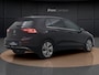 Volkswagen Golf 1.5 eHybrid Style Edition | Navigatie | Camera | Trekhaak | Stoelverwarming | HUD | ACC | IQ Light |