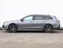 Volkswagen Passat Variant R-Line Edition 1.5 eHybrid | 204 PK Variant | Panoramadak | 19" inch velgen | Harman Kardon | Trekhaak |