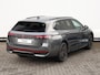 Volkswagen Passat Variant R-Line Edition 1.5 eHybrid | 204 PK Variant | Panoramadak | 19" inch velgen | Harman Kardon | Trekhaak |
