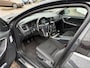 Volvo V60 1.6 T3 Momentum | Navigatie | Dode hoek detectie BLIS | Stoelverwarming | Climate control | 17" velgen | Cruise control |