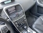 Volvo XC60 2.0T R-Design / Automaat / NL-Auto / Dealer-Onderhouden / Panodak / Vol-Leder / Stoelverwarming / Cruise-Control / Climate-Control / Afneembare-Trekhaak / Elektr.-Achterklep / Keyless / Bi-Xenon / Radio-Bluetooth / Armsteun V+A / PDC V+A met Camera / 20'' LMV / All-Seasons / ENZ.