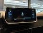 Peugeot e-2008 Allure Pack 50kWh EV 136pk AUTOMAAT | STOELVERW. | CAMERA | NAVI | KEYLESS ENTRY | ADAPTIVE CRUISE | MISTLAMPEN VOOR | LED