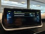 Peugeot e-2008 Allure Pack 50kWh EV 136pk AUTOMAAT | STOELVERW. | CAMERA | NAVI | KEYLESS ENTRY | ADAPTIVE CRUISE | MISTLAMPEN VOOR | LED