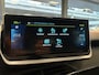Peugeot e-2008 Allure Pack 50kWh EV 136pk AUTOMAAT | STOELVERW. | CAMERA | NAVI | KEYLESS ENTRY | ADAPTIVE CRUISE | MISTLAMPEN VOOR | LED