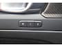 Volvo XC40 T5 Recharge Ultimate Dark | Parkeercamera | Stoelverwarming | Pilot Assist | BLIS | Trekhaak | Glossy Black | Keyless