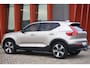 Volvo XC40 T5 Recharge Ultimate Dark | Parkeercamera | Stoelverwarming | Pilot Assist | BLIS | Trekhaak | Glossy Black | Keyless