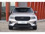 Volvo XC40 T5 Recharge Ultimate Dark | Parkeercamera | Stoelverwarming | Pilot Assist | BLIS | Trekhaak | Glossy Black | Keyless
