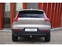 Volvo XC40 T5 Recharge Ultimate Dark | Parkeercamera | Stoelverwarming | Pilot Assist | BLIS | Trekhaak | Glossy Black | Keyless