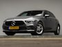 Mercedes-Benz A-klasse 200 Business Sport (STERRENHEMEL,APPLE CARPLAY,NAVI,SPORTSTOELEN,STOELVERWARMING,CAMERA,LED,GETINT,PDC)