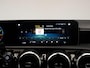 Mercedes-Benz A-klasse 200 Business Sport (STERRENHEMEL,APPLE CARPLAY,NAVI,SPORTSTOELEN,STOELVERWARMING,CAMERA,LED,GETINT,PDC)